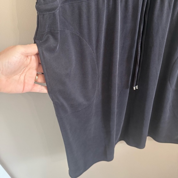 Chico's Zenergy Black Short Sleeve Sport Dress Drawstring Waist Chico's 2 - Picture 4 of 10